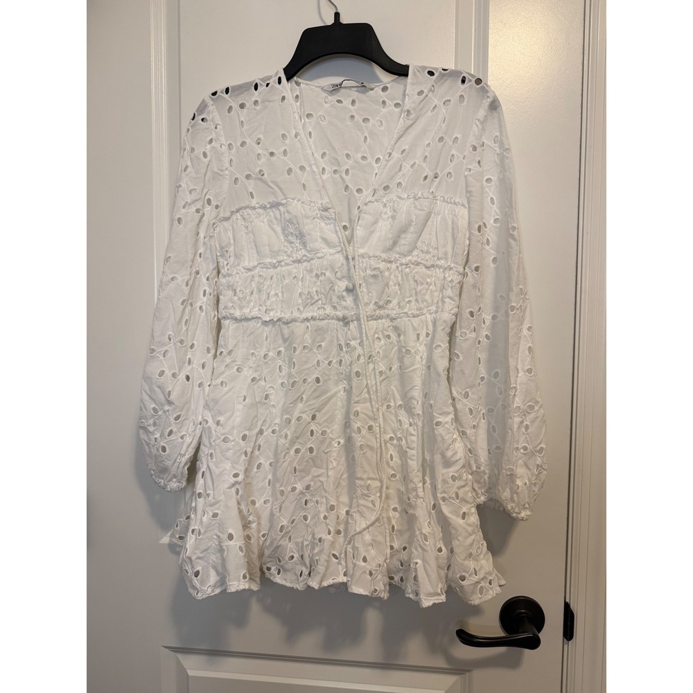 Zara Eyelet Mini Dress Women Large White Excellent Long Sleeve V-Neck Cotton